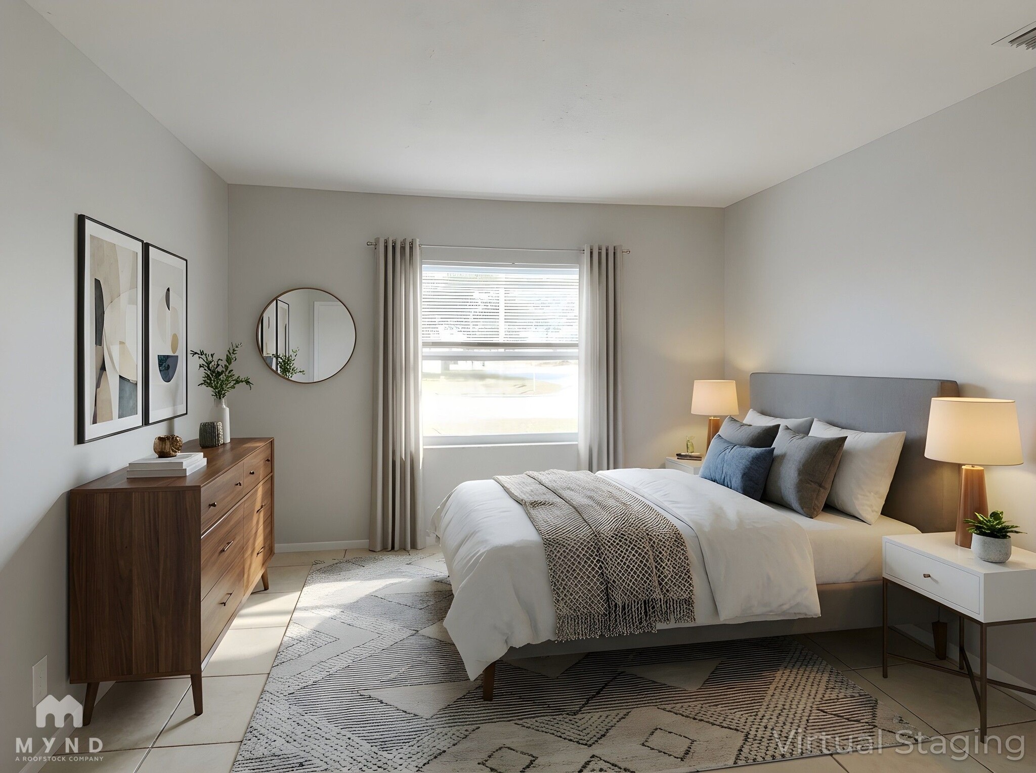 Building Photo - 628 Royal Palm Dr