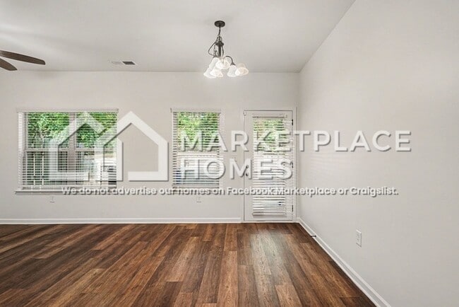 Building Photo - 6027 Oak Bend Ct