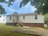 Building Photo - Lovely 3 Bdr/1 Ba Home, tucked away yet ST...