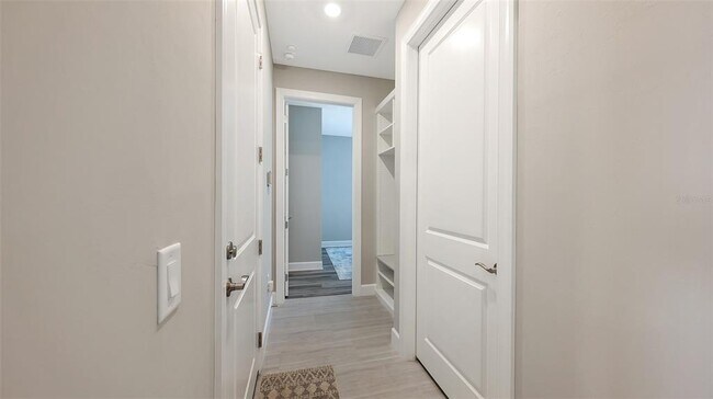 Building Photo - 7675 Summerland Cove