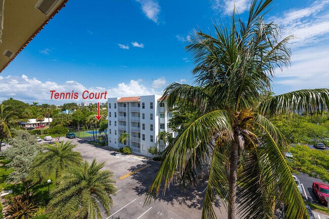 Building Photo - 951 De Soto Rd