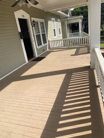 Building Photo - 173 Pierce Ave