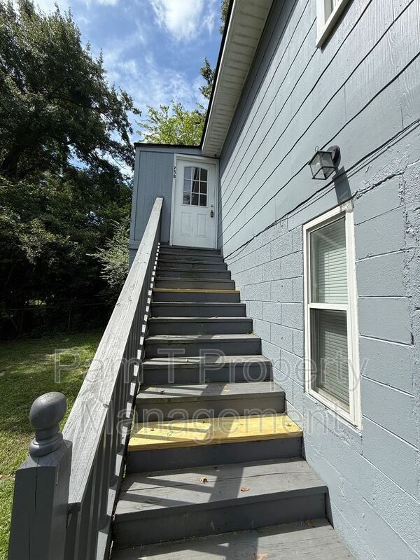 Building Photo - 75 Rommel Ave