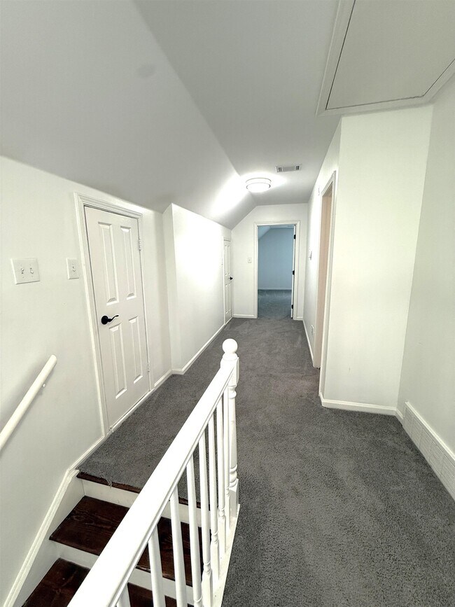 Building Photo - 1602 Bubbling Brook Dr