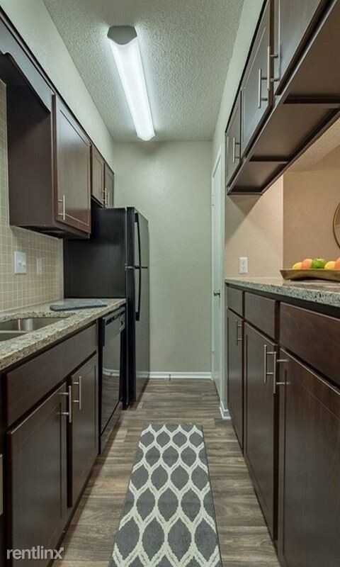 Building Photo - 2020 Taxco Rd