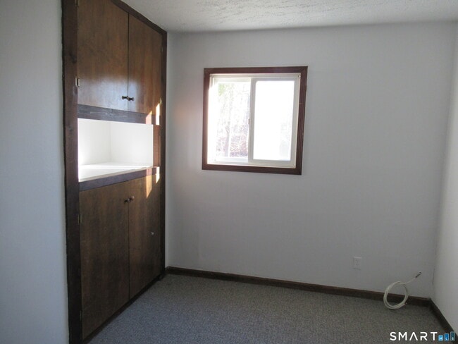 Building Photo - 74 Harvester Rd