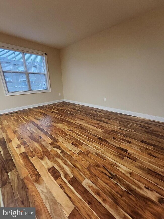 Building Photo - 15886 Mackenzie Manor Dr