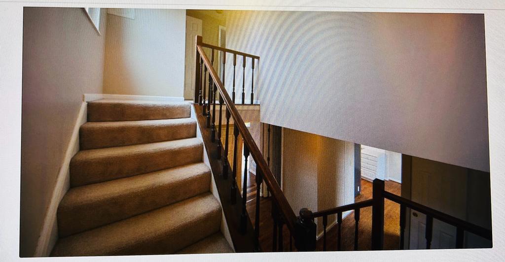 Building Photo - 8051 Hetz Dr