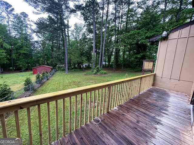 Building Photo - 5935 Avenue of Redwoods SW