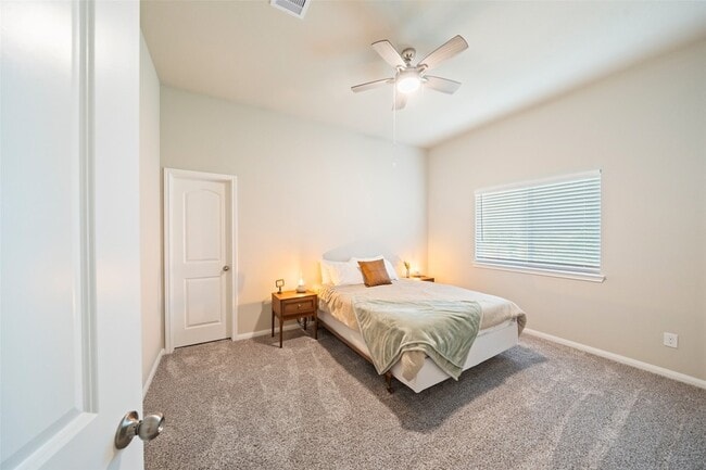 Building Photo - 18203 Samie Nell Ct