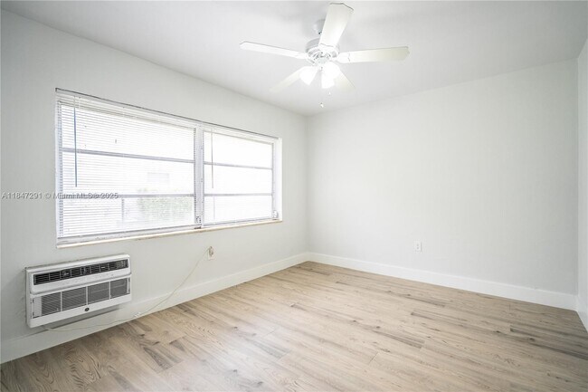 Building Photo - 437 NE 82nd St