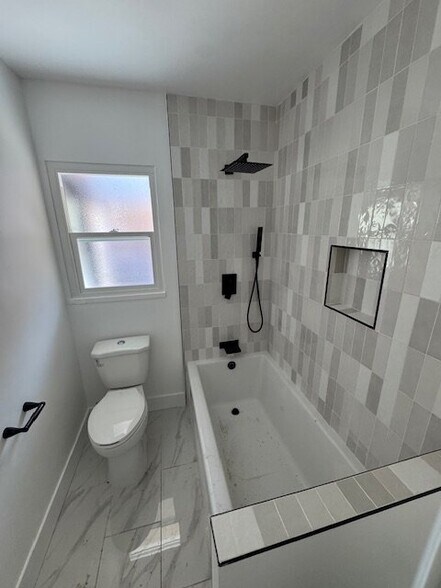 Building Photo - 1934 Magnolia Ave