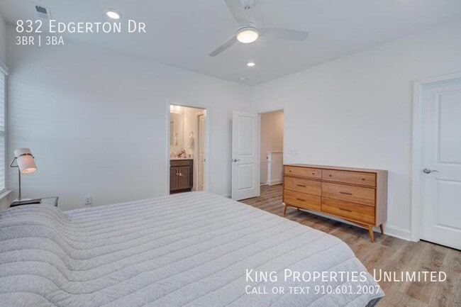 Building Photo - 832 Edgerton Dr