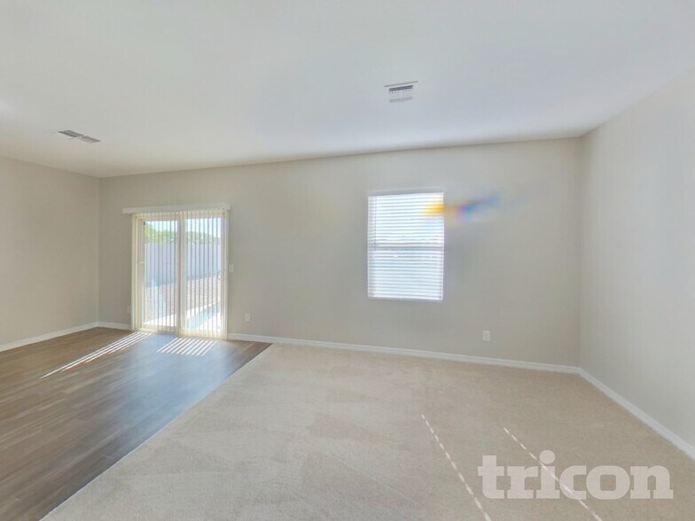 Building Photo - 37123 W Capri Ave