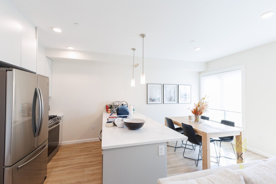 Building Photo - 460 Washington St