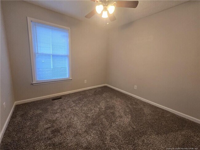 Building Photo - 7332 Beaver Run Dr