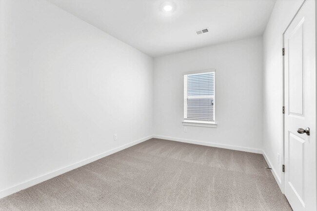 Building Photo - 2364 Woodmeadow Dr