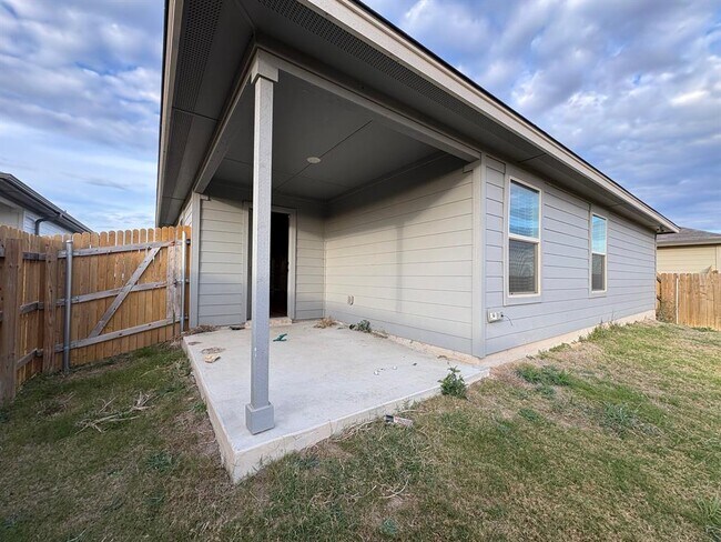 Building Photo - 668 Wyatt Wy