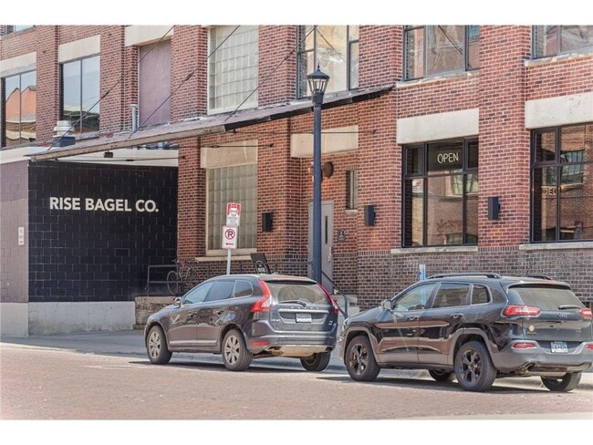 Building Photo - 5 N 4th Ave