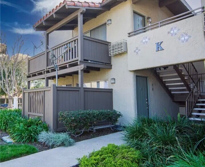 Building Photo - 1345 Cabrillo Park Dr