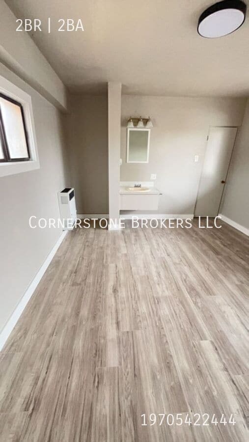 Building Photo - 1408 Edison St