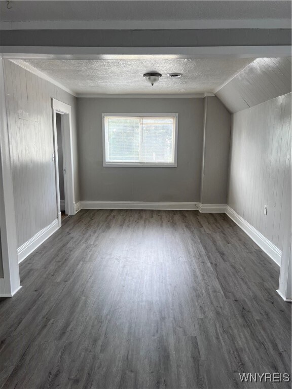 Building Photo - 203 Box Ave