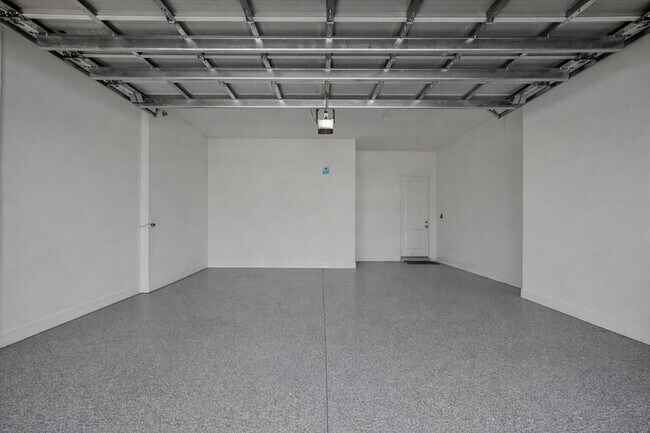 Building Photo - 10366 Northbrook Cir