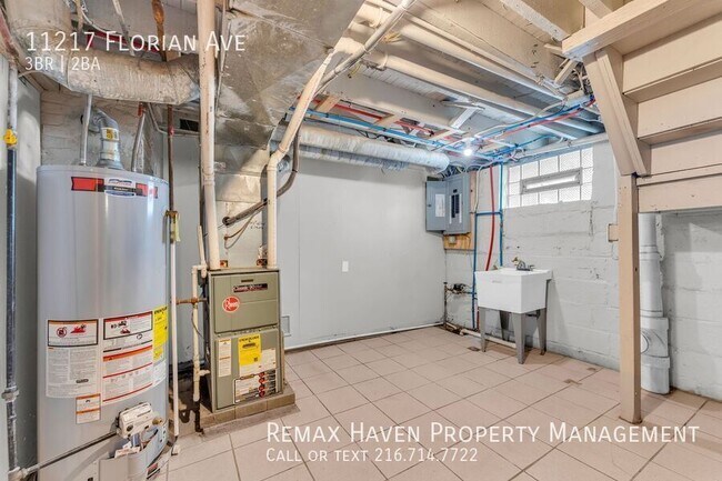 Building Photo - 11217 Florian Ave