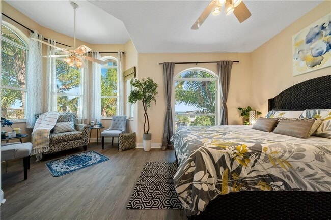 Building Photo - 1661 Seabreeze Dr