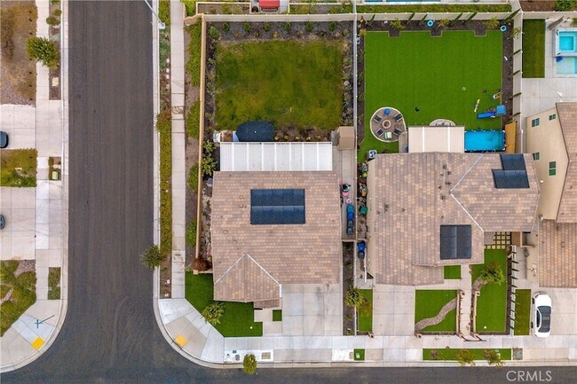 Building Photo - 33063 Table Rock Dr