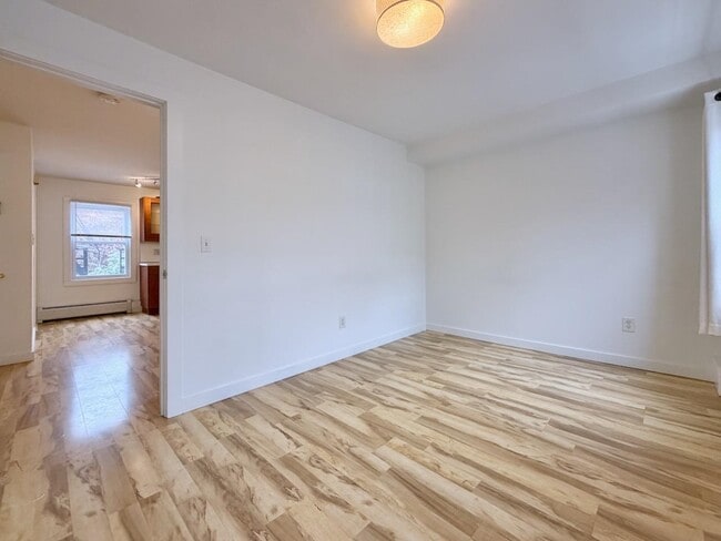 Building Photo - 397 1st St