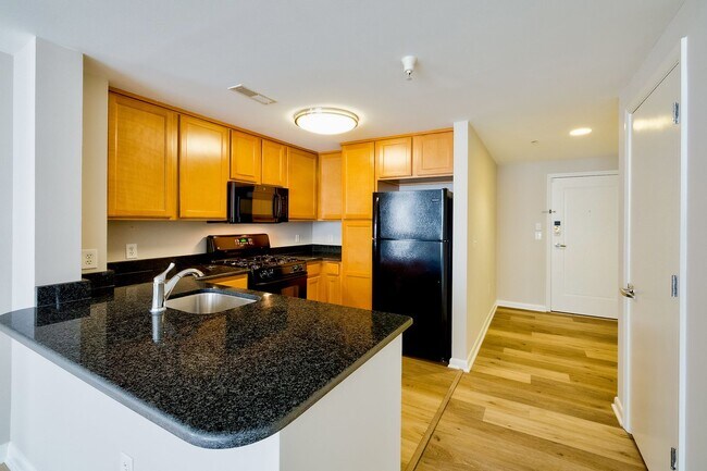 Building Photo - Modern Comfort 2BD/1BTH  in Navy Yard & So...