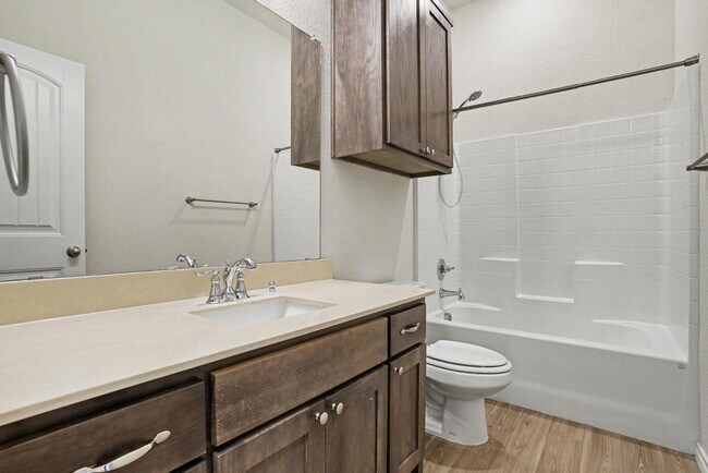 Building Photo - 429 Tobin Dr