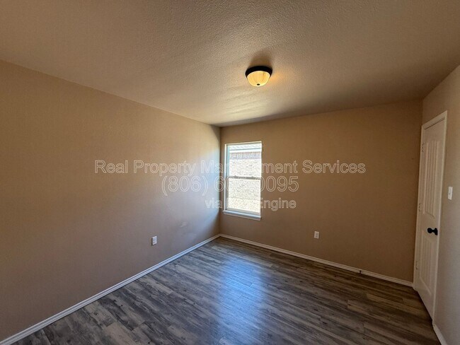 Building Photo - 2420 N Avenue P