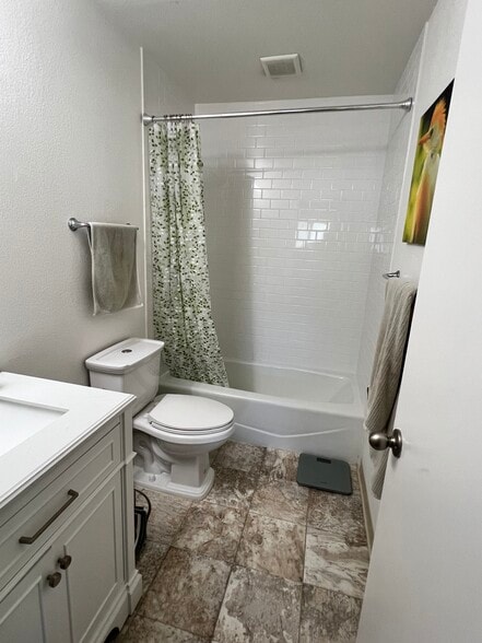 Building Photo - 7807 Stefenoni Ct