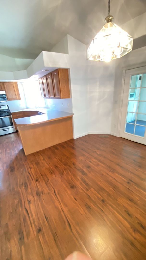 Building Photo - Spacious Home In A Quiet Subdivision