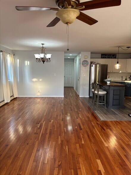Building Photo - 130 Beach 98th St