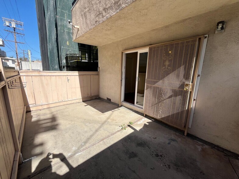 Building Photo - 1065 S Holt Ave