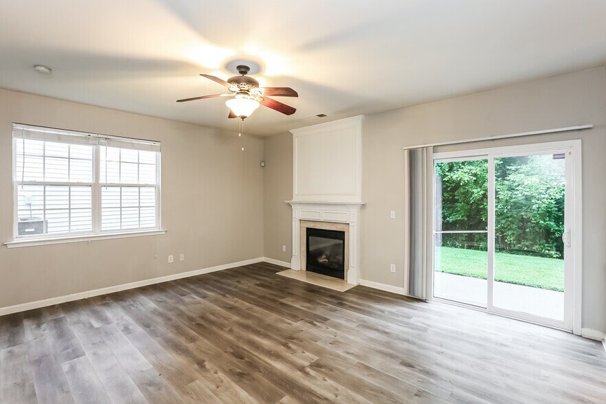 Building Photo - 4720 Abercromby St