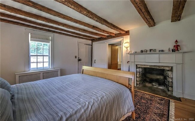 Building Photo - 96 Kings Hwy N