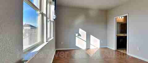 Building Photo - 322 Wapiti Rd