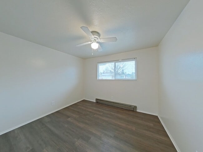 Building Photo - WINTER SPECIAL ~ $735 OFF FIRST MONTH RENT