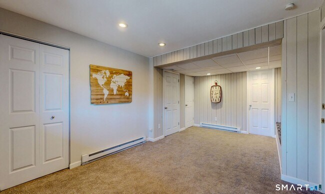 Building Photo - 54 Clubhouse Dr