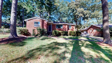 Building Photo - Cute 3 bedroom, 1 bath home tucked in a quiet cul-de-sac