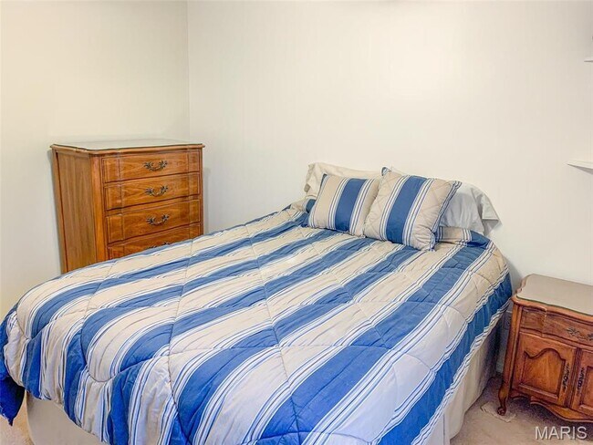 Building Photo - 1031 Buran Dr