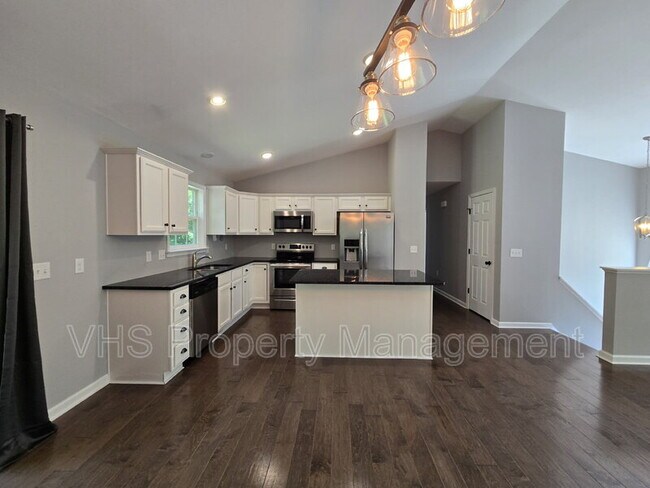 Building Photo - 12905 Bivouac Ct