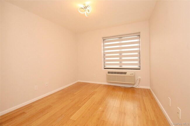 Building Photo - 230 W Broadway