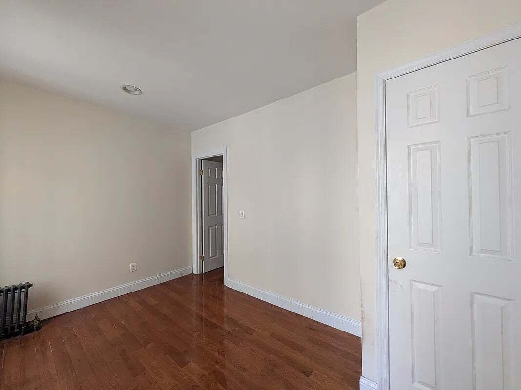 Building Photo - 533 W 158th St