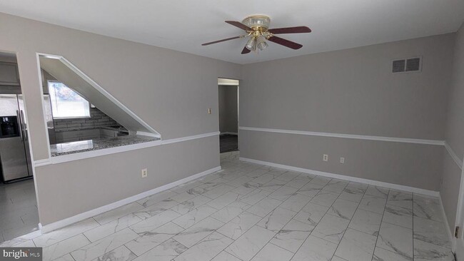 Building Photo - 153 Polk Dr