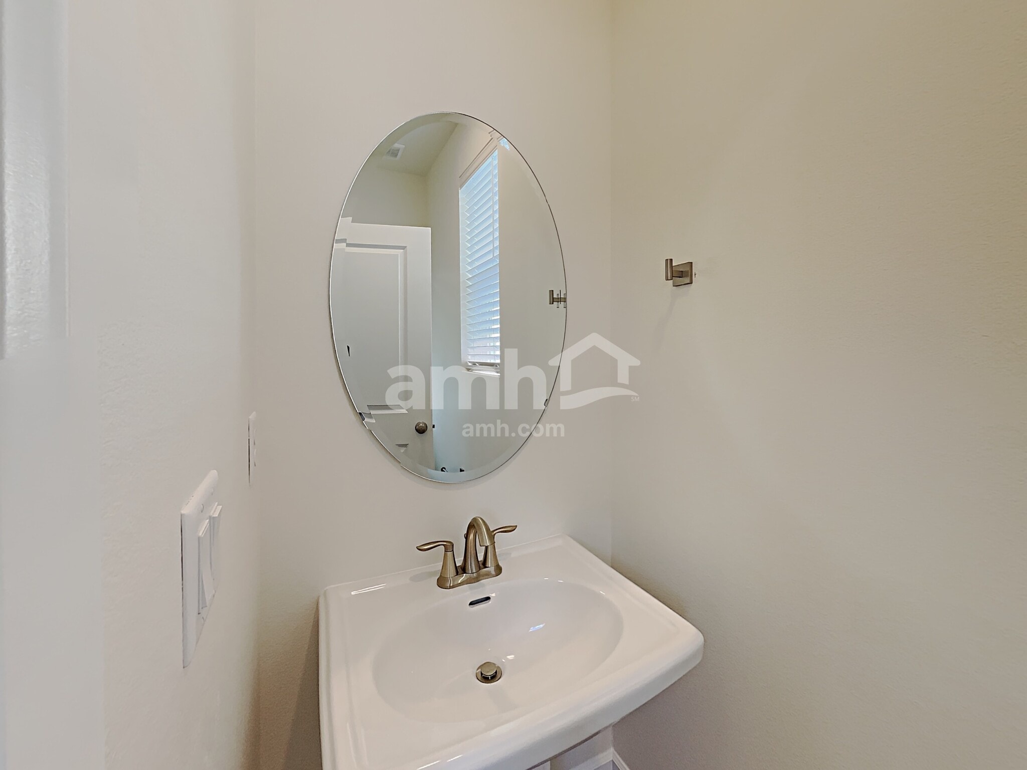 Building Photo - 33072 Eagle Peak Ln